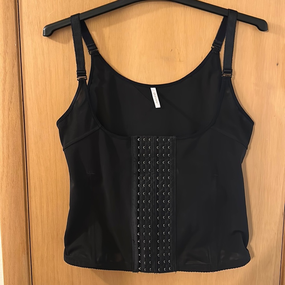 Ekouaer Women’s Shapewear Adjustable Corset Tank Top Size 18